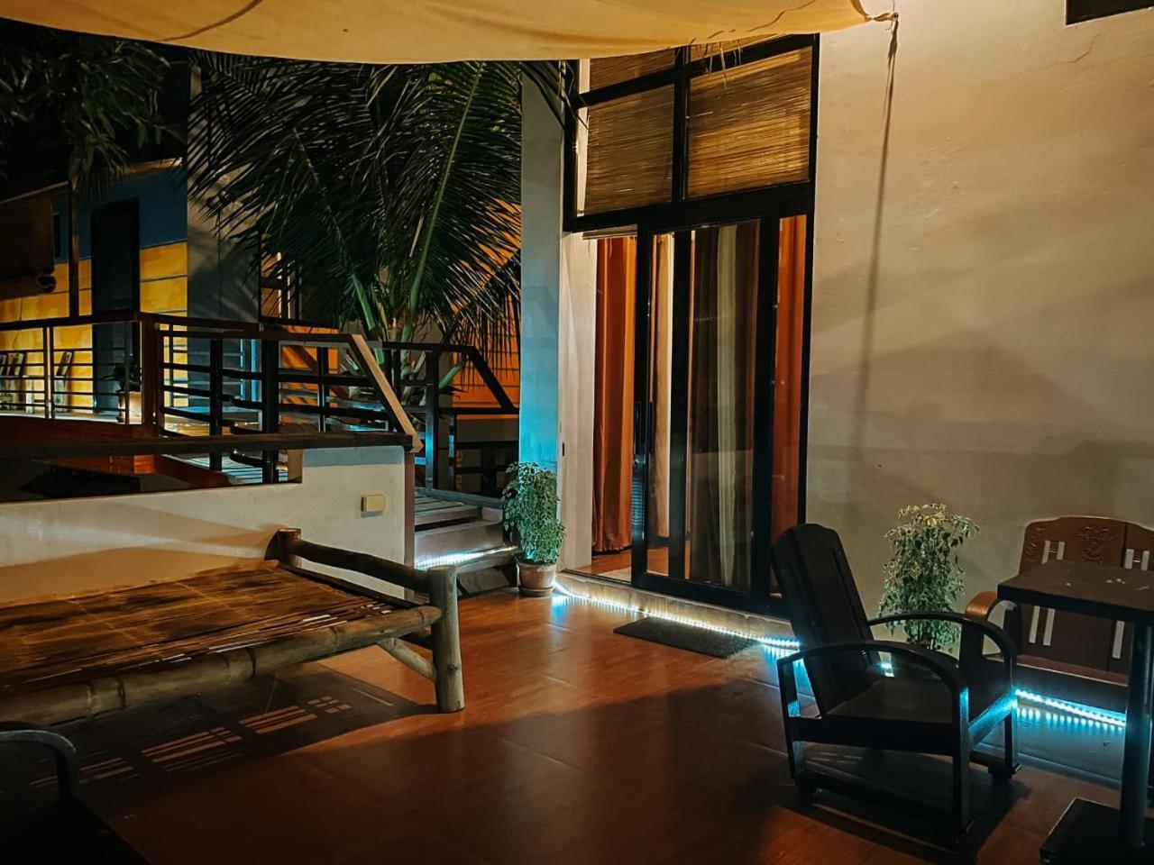 The Bistro House - Loft Unit - Vigan 아파트 외부 사진